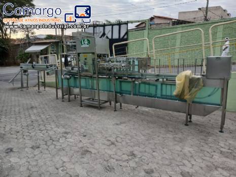 Envasadora linear 6 bicos automtica com rinser tampadora I.G. Mquinas 1.800 garrafas por hora