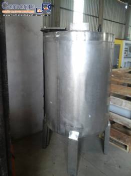 Tanque em aço inox para 1.000 litros