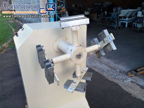 Centr�fuga para ovos de chocolate com 8 livros Passig