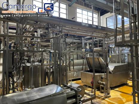 Sistema UHT VTIS Tetra Pak processamento assptico esterilizao leite lcteos 13.000 litros / hora