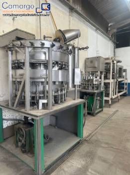 Linha para bebidas com g�s gaseificada carbonatados refrigerantes Zegla, Fabrinox e Apema