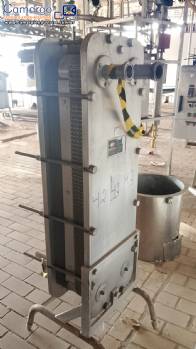 Trocador de calor a placas resfriador em aço inox Brasflow Trocador de calor a placas resfriador em aço inox Brasflow